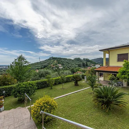 Casa Lilli - Vista Mozzafiato A Pochi Passi Da Dei Marmi Willa