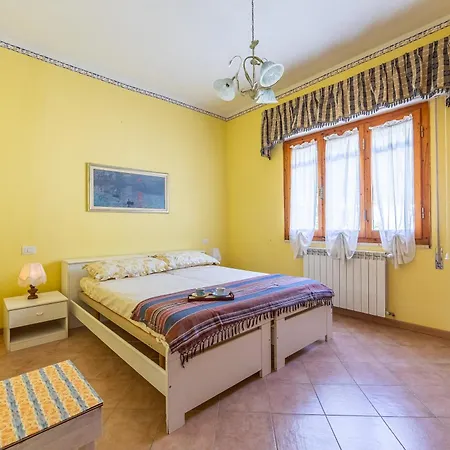 Willa Casa Lilli - Vista Mozzafiato A Pochi Passi Da Dei Marmi Vallecchia
