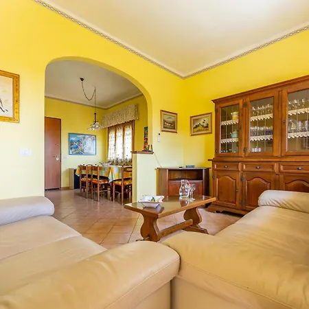 Casa Lilli - Vista Mozzafiato A Pochi Passi Da Dei Marmi Vallecchia